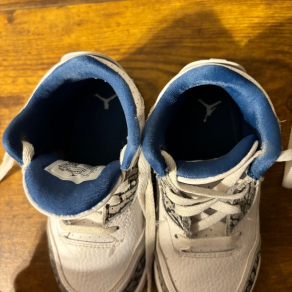 Jordan 3 Retro- 8C - Picture 3 of 4